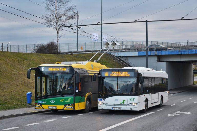 trolejbus hybrydowy